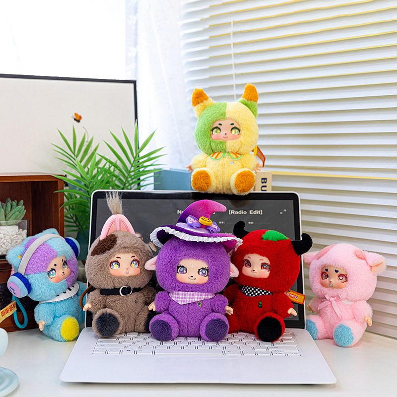 Cute Halloween Witch Doll Viny - Party Games Ideas recensie en prijs